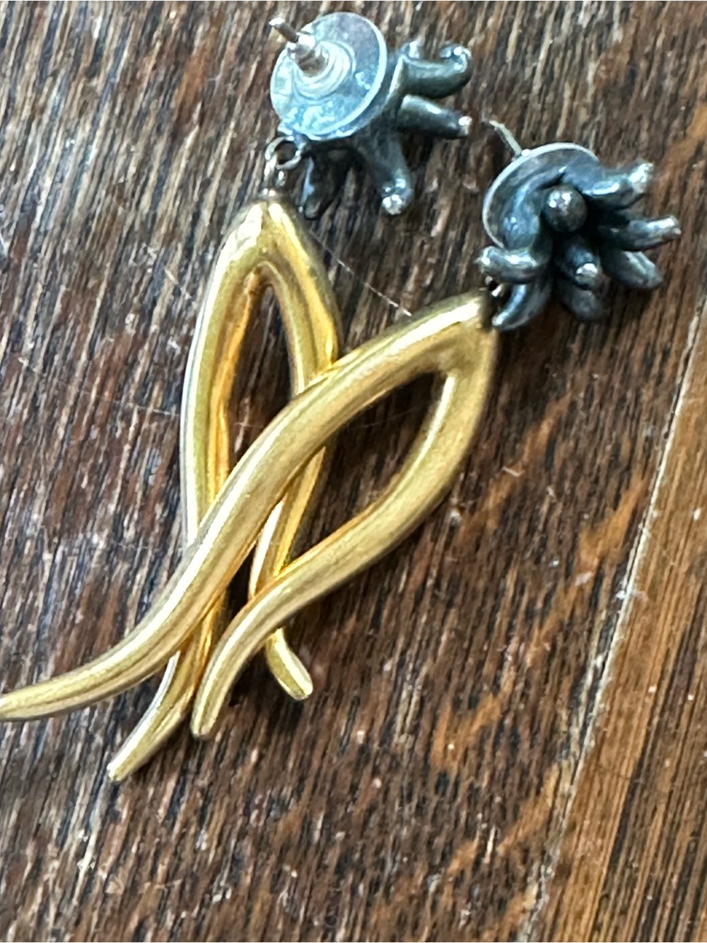 Sculpted Gold-Tone Drop Earrings for Women